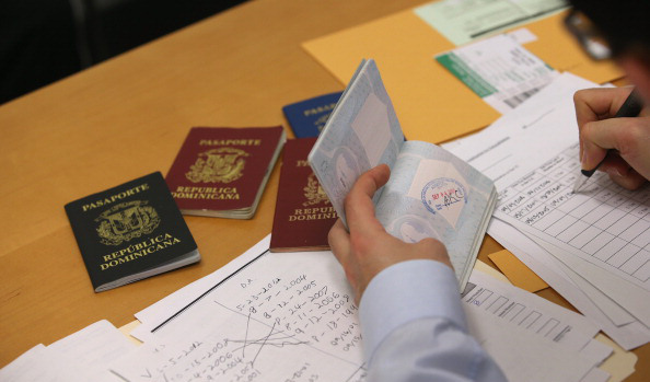 タイで働く外国人パスポート